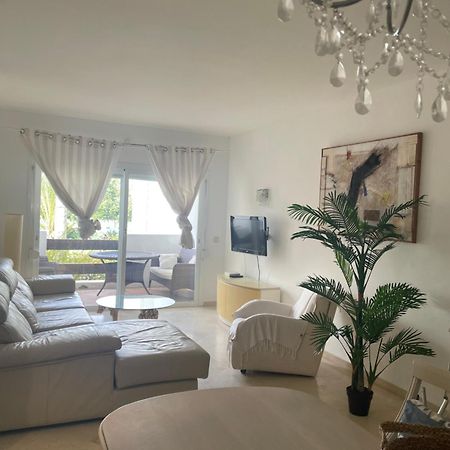 אסטפונה Apartment Costalita, Direct Beach Access, Ground Floor, Salt Water Pool מראה חיצוני תמונה