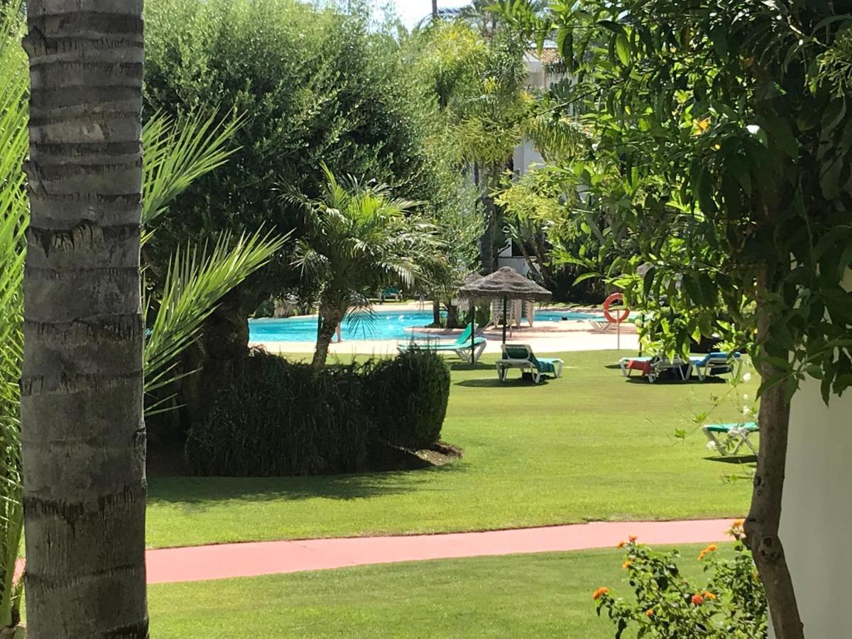 אסטפונה Apartment Costalita, Direct Beach Access, Ground Floor, Salt Water Pool מראה חיצוני תמונה