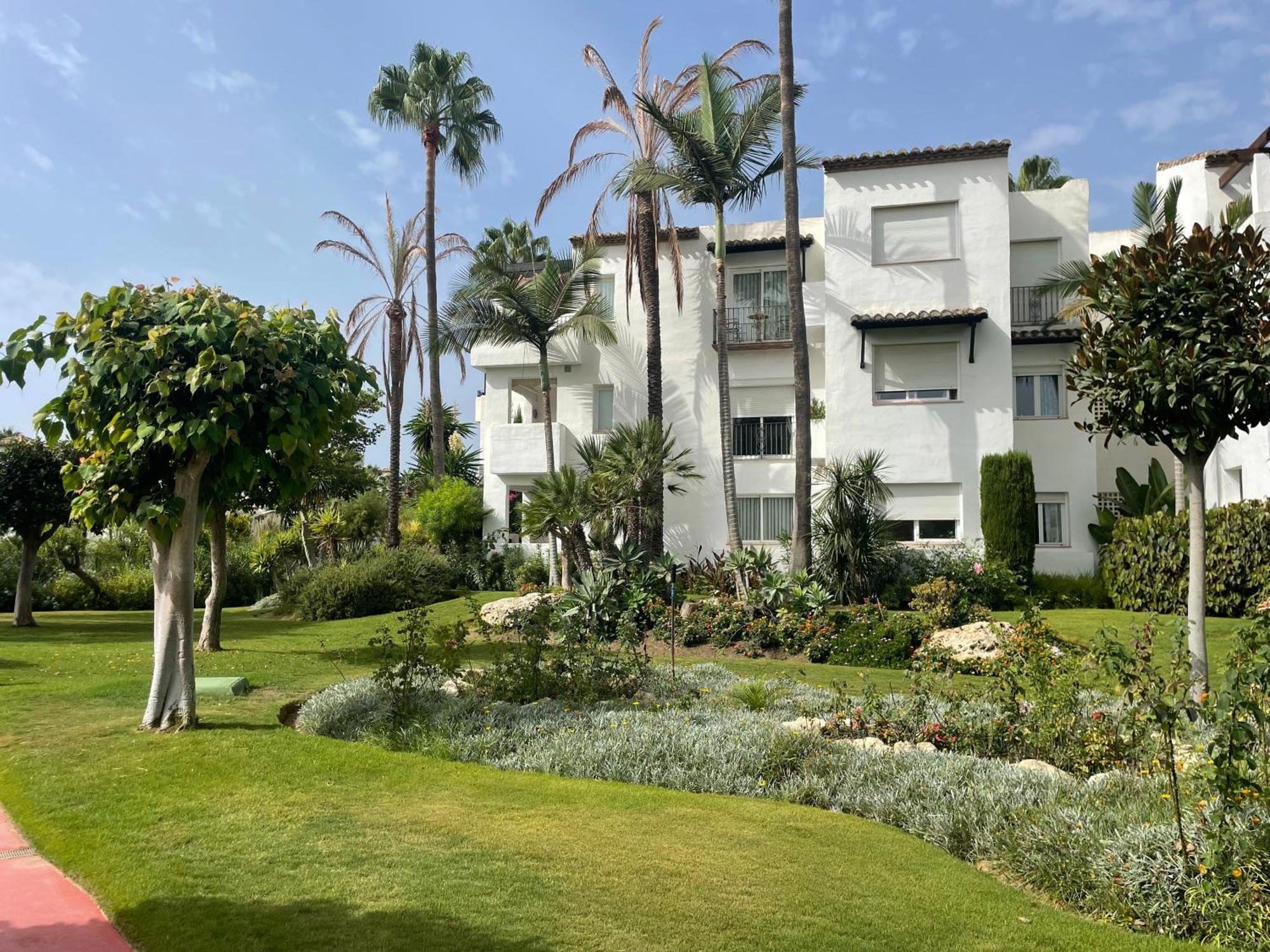 אסטפונה Apartment Costalita, Direct Beach Access, Ground Floor, Salt Water Pool מראה חיצוני תמונה